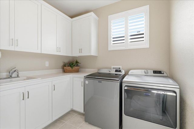 1447 Red Lake Way, Lincoln, CA 95648