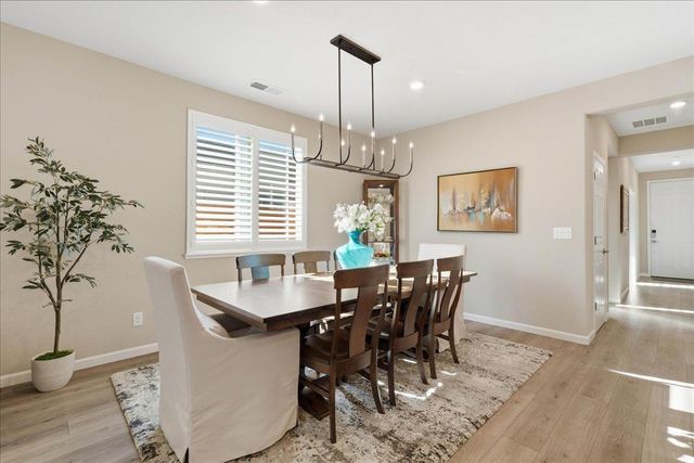 1447 Red Lake Way, Lincoln, CA 95648