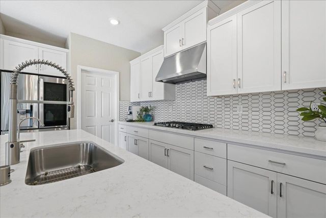 1447 Red Lake Way, Lincoln, CA 95648