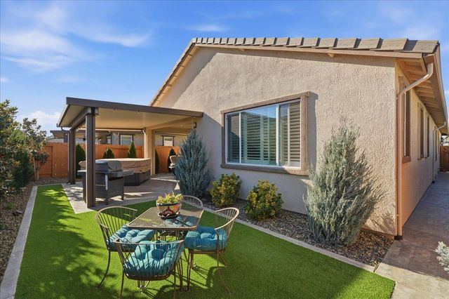 1447 Red Lake Way, Lincoln, CA 95648