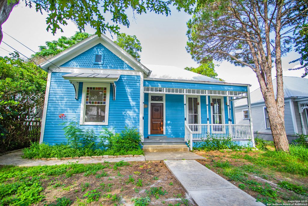 627 E Guenther, San Antonio, TX 78210