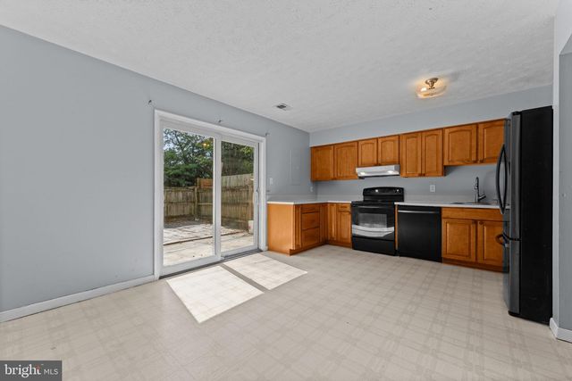 5260 MULBERRY CT, Stephens City, VA 22655