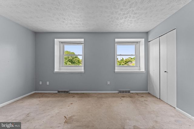 5260 MULBERRY CT, Stephens City, VA 22655
