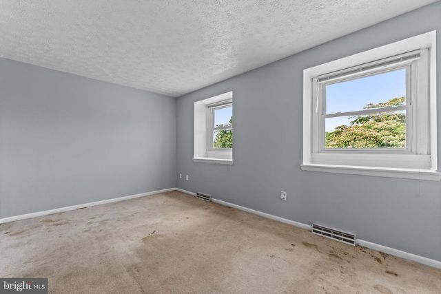 5260 MULBERRY CT, Stephens City, VA 22655