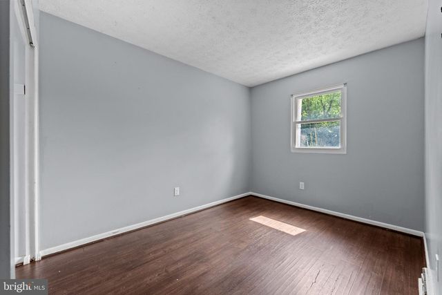 5260 MULBERRY CT, Stephens City, VA 22655
