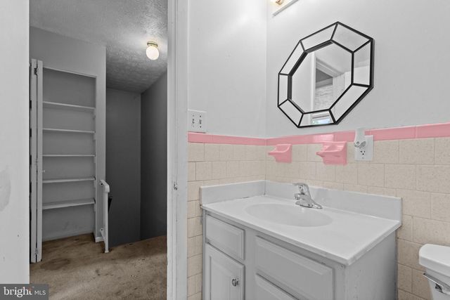 5260 MULBERRY CT, Stephens City, VA 22655