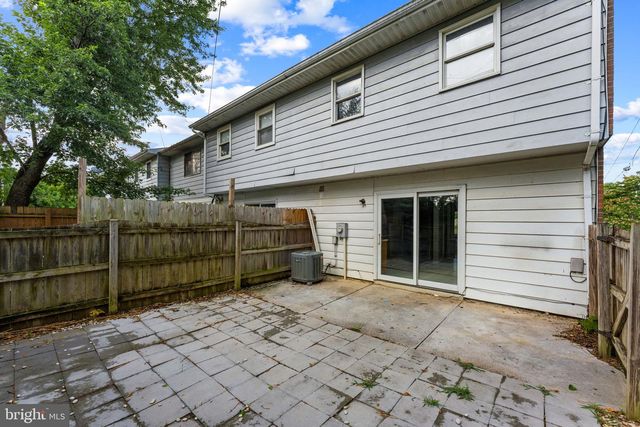 5260 MULBERRY CT, Stephens City, VA 22655