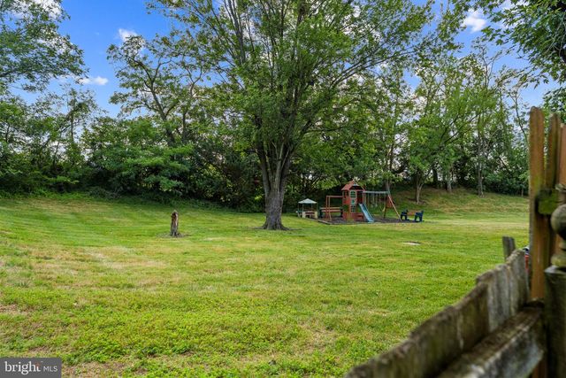 5260 MULBERRY CT, Stephens City, VA 22655