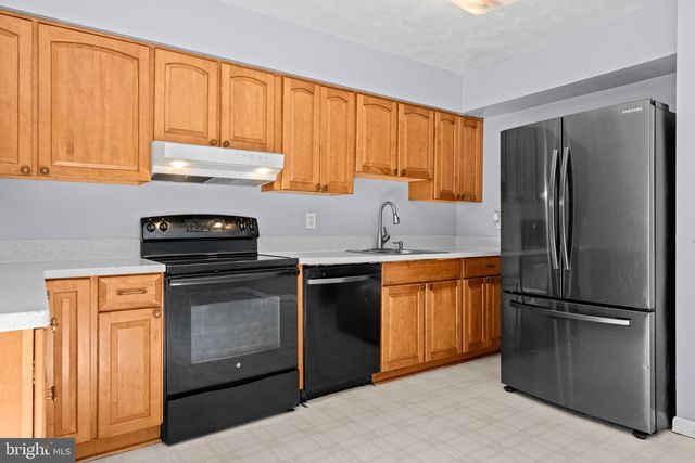 5260 MULBERRY CT, Stephens City, VA 22655