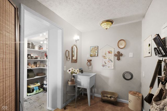 6630 S Cross Street, Pendleton, IN 46064