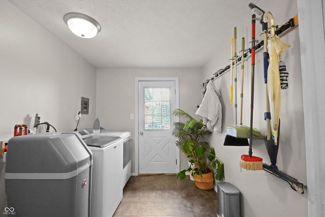 6630 S Cross Street, Pendleton, IN 46064