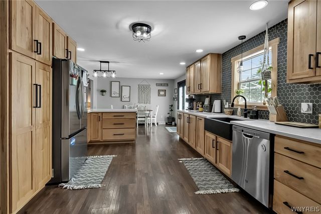 347 Wadsworth Court, Tonawanda, NY 14150