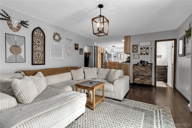 347 Wadsworth Court, Tonawanda, NY 14150