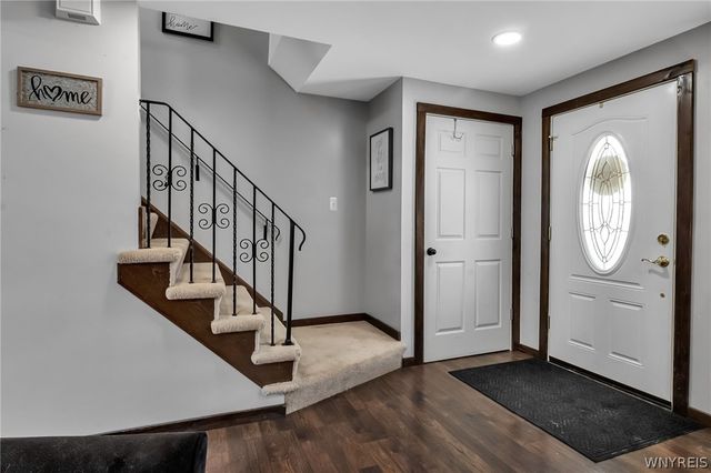 347 Wadsworth Court, Tonawanda, NY 14150