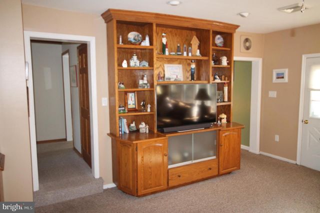 414 TYSON RD, Schwenksville, PA 19473