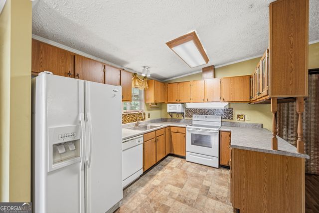 188 Deptula Road, Jackson, GA 30233