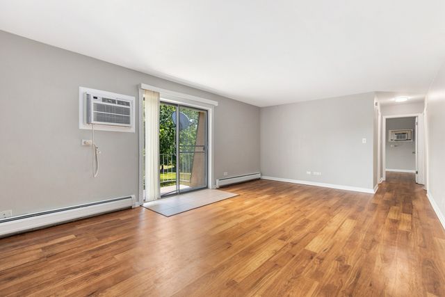 148 E bailey Road L, Naperville, IL 60565