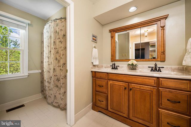 1625 BOW TREE DR, West Chester, PA 19380