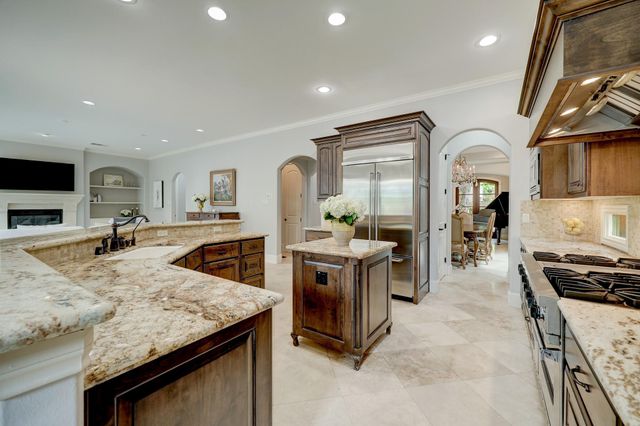 6004 Lake Street, Houston, TX 77005