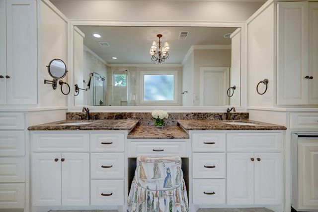 6004 Lake Street, Houston, TX 77005