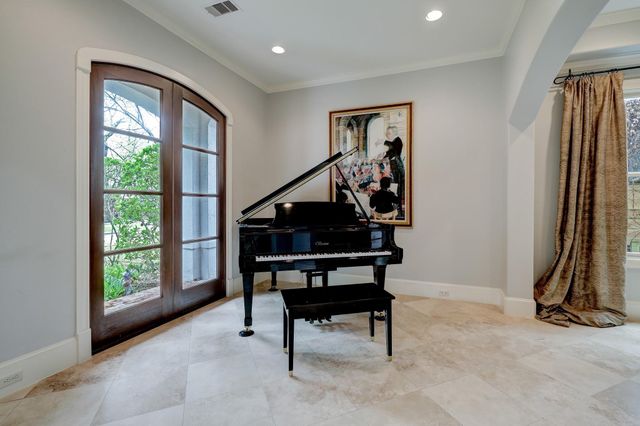 6004 Lake Street, Houston, TX 77005