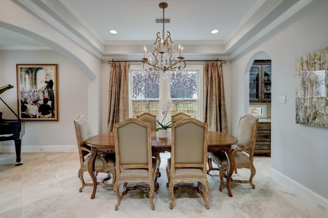6004 Lake Street, Houston, TX 77005