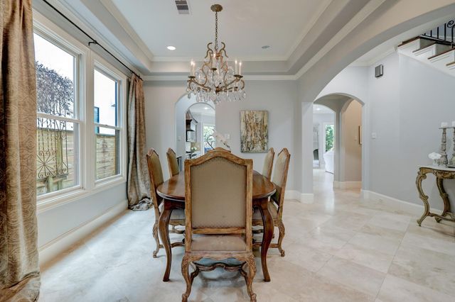 6004 Lake Street, Houston, TX 77005
