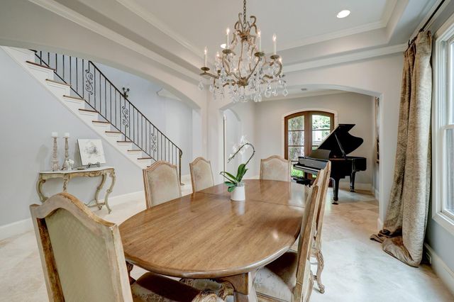 6004 Lake Street, Houston, TX 77005
