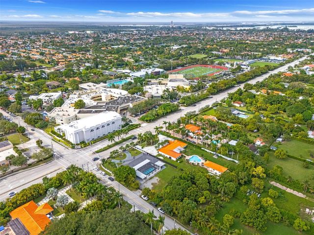551 SW 127th Ave, Miami, FL 33184