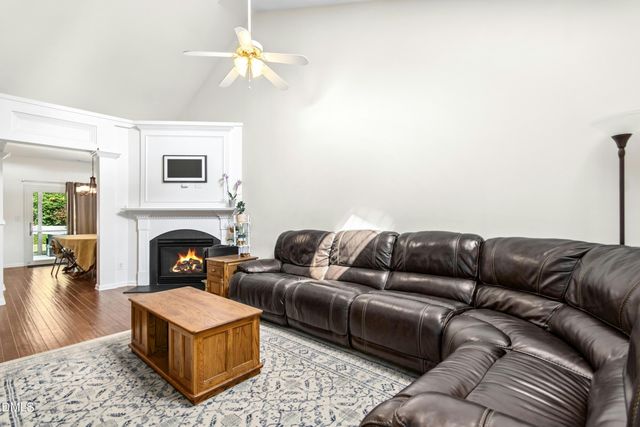 828 Nightshade Way, Raleigh, NC 27610