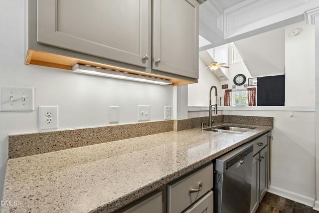 828 Nightshade Way, Raleigh, NC 27610