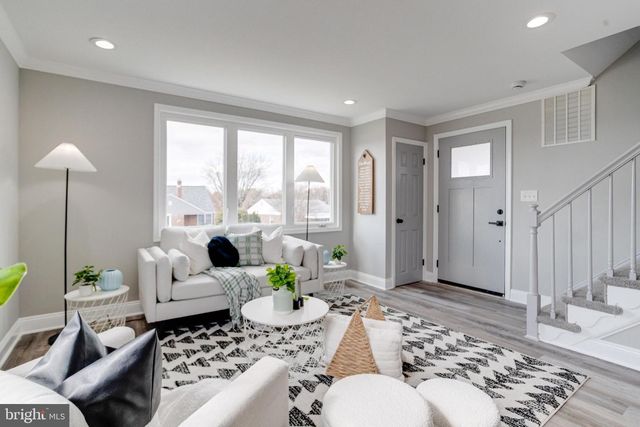 1829 HANFORD RD, Baltimore, MD 21237