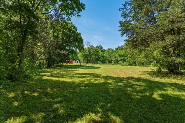 13535 Versailles Rd, Rockvale, TN 37153