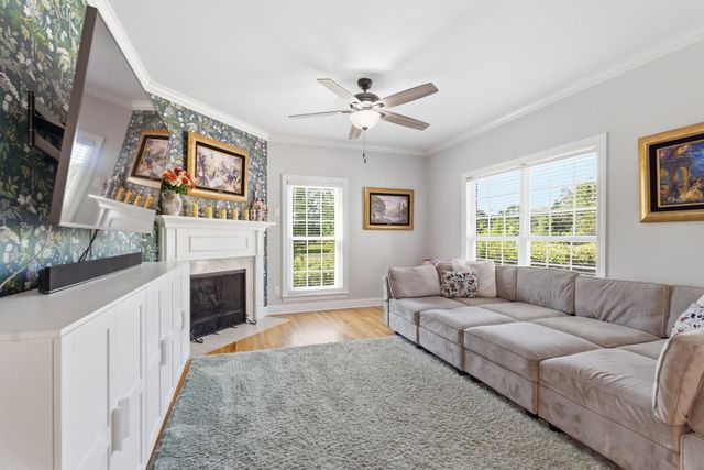 13535 Versailles Rd, Rockvale, TN 37153