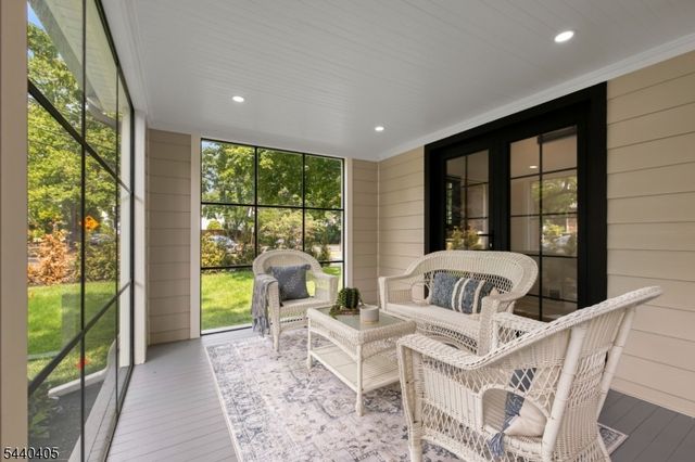 34 Pine Ter, Millburn Twp., NJ 07078