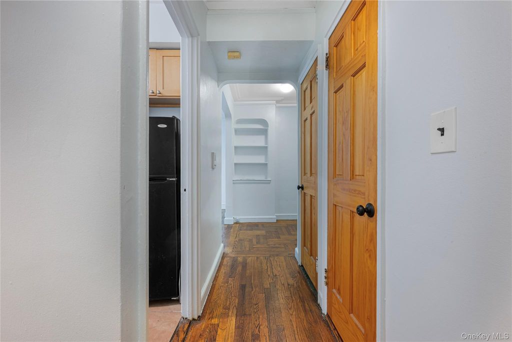 2191 Bolton Street 5E, Bronx, NY 10462 — photo 3
