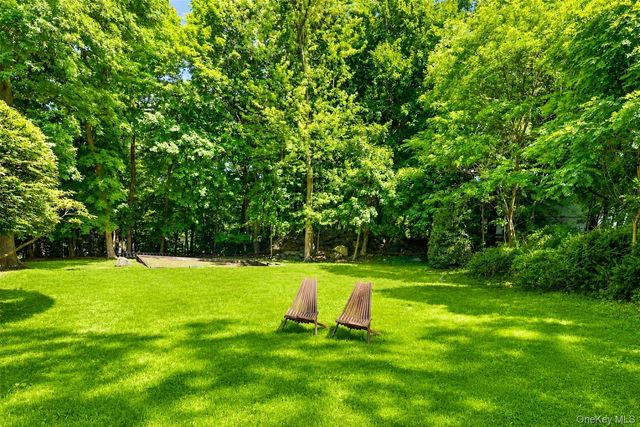 88 Ridgeview Drive, Pleasantville, NY 10570