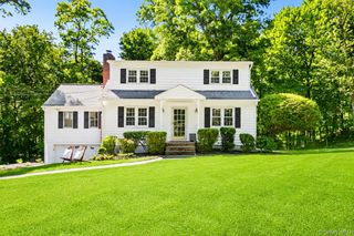88 Ridgeview Drive, Pleasantville, NY 10570