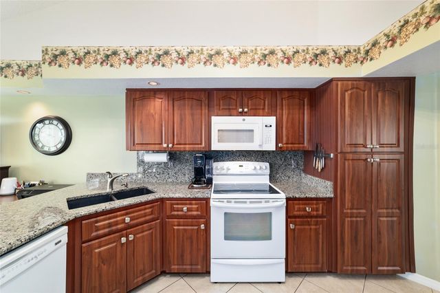 11407 SW 82ND AVENUE, Ocala, FL 34481