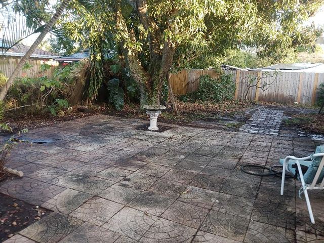 2588 NE 13th Ave, Pompano Beach, FL 33064