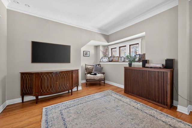 130 Gale Avenue, River Forest, IL 60305