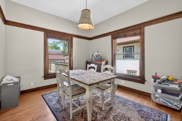 130 Gale Avenue, River Forest, IL 60305