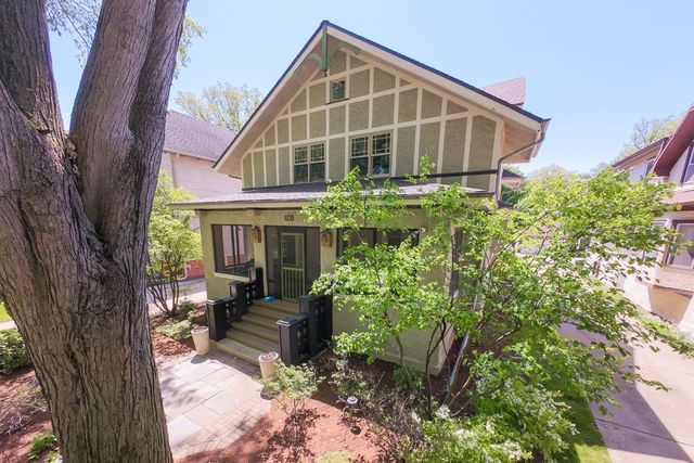 130 Gale Avenue, River Forest, IL 60305