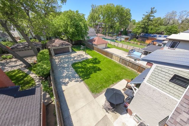 130 Gale Avenue, River Forest, IL 60305