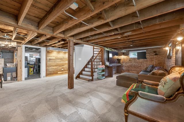 130 Gale Avenue, River Forest, IL 60305