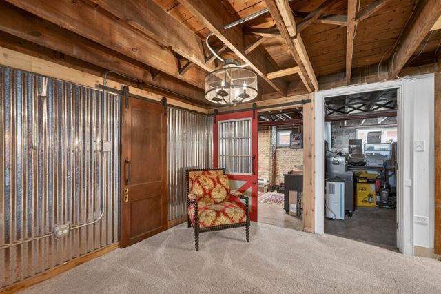 130 Gale Avenue, River Forest, IL 60305
