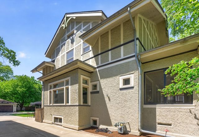 130 Gale Avenue, River Forest, IL 60305