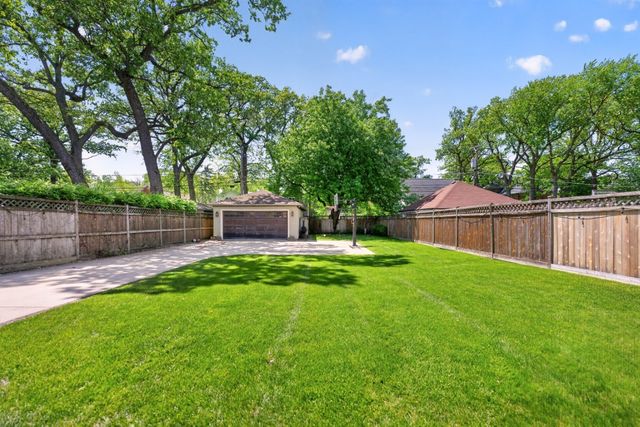 130 Gale Avenue, River Forest, IL 60305