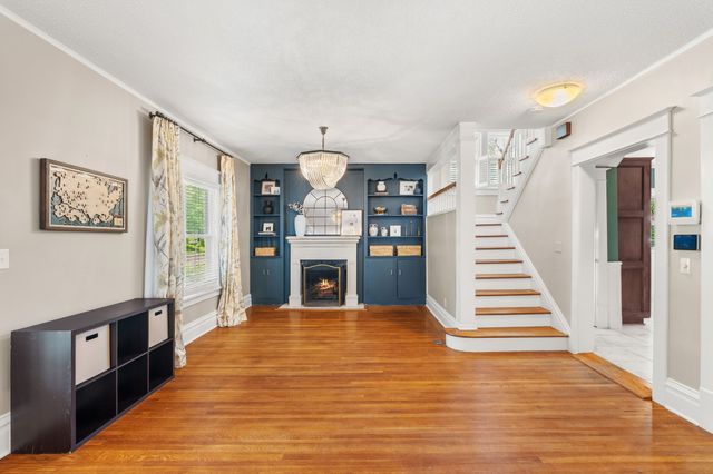 119 42nd Street, Des Moines, IA 50312