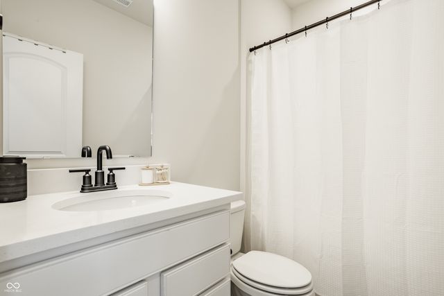 14561 Elsmere Lane, Carmel, IN 46074